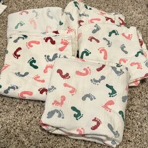 Baby Blanket Footprint Print 33” x 33” 100% Cotton - Set of 5